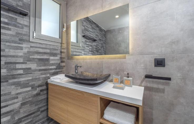 Mr Grey Luxury Villa Spartokhórion Dış mekan fotoğraf